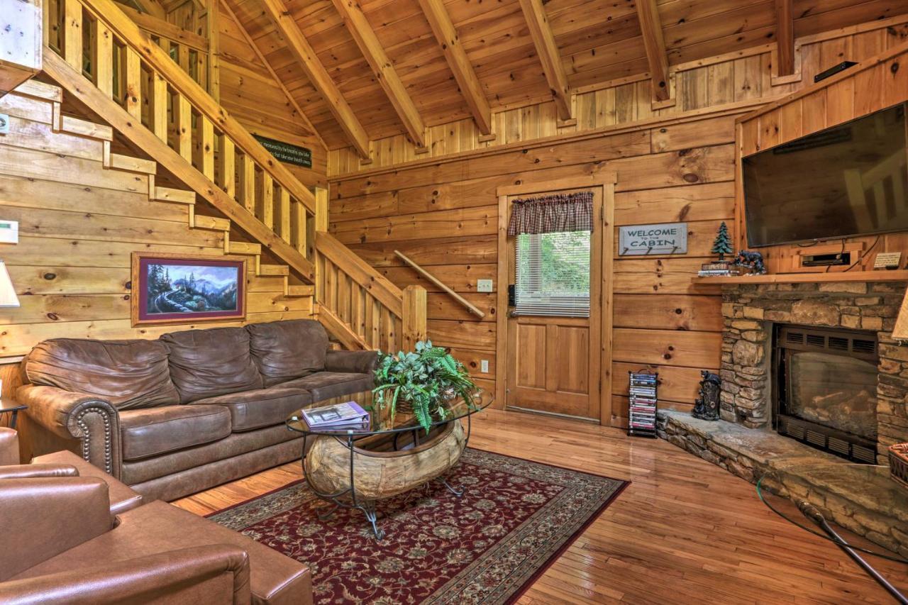 Gatlinburg Mountainside Escape With Deck And Hot Tub! 빌라 외부 사진