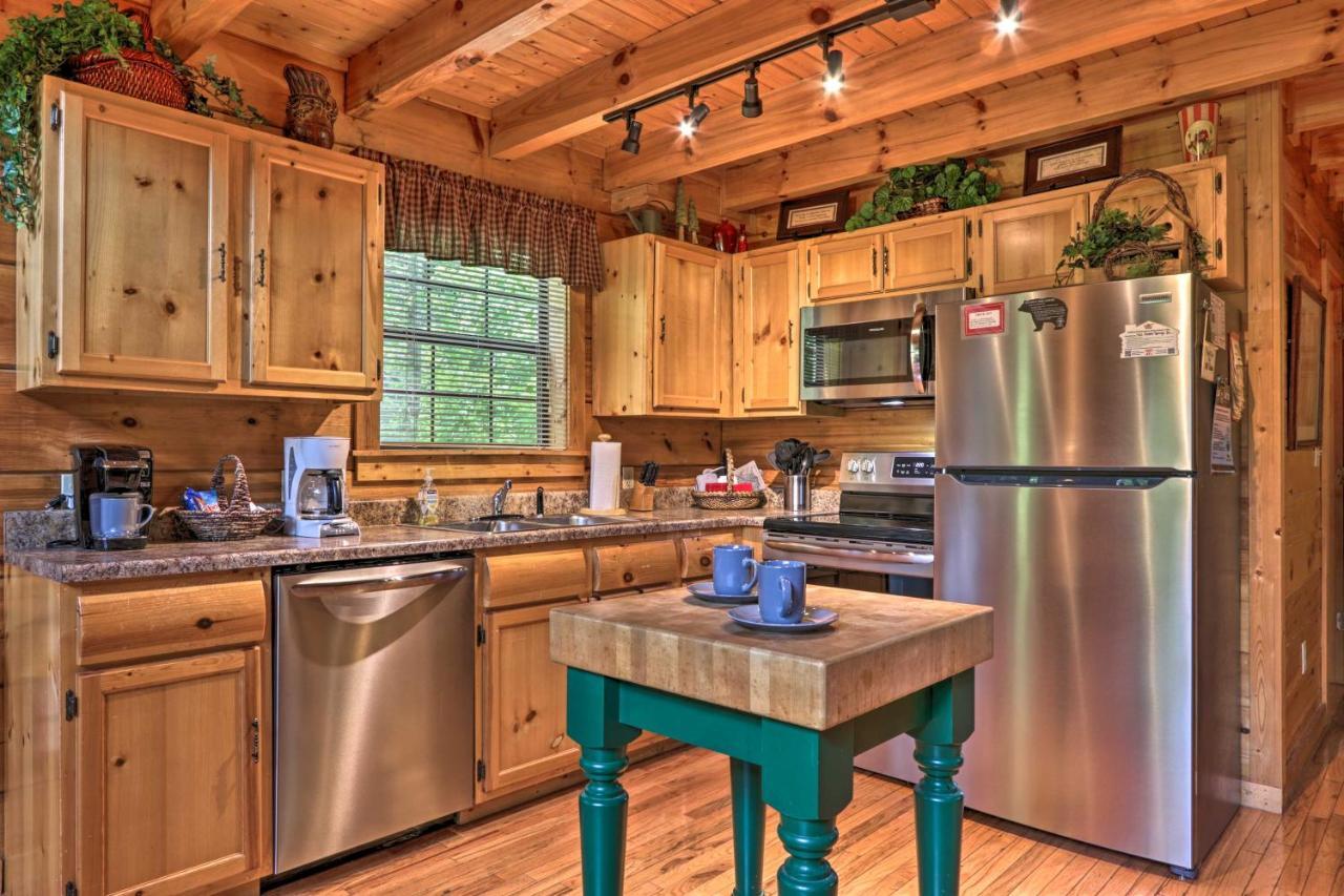 Gatlinburg Mountainside Escape With Deck And Hot Tub! 빌라 외부 사진