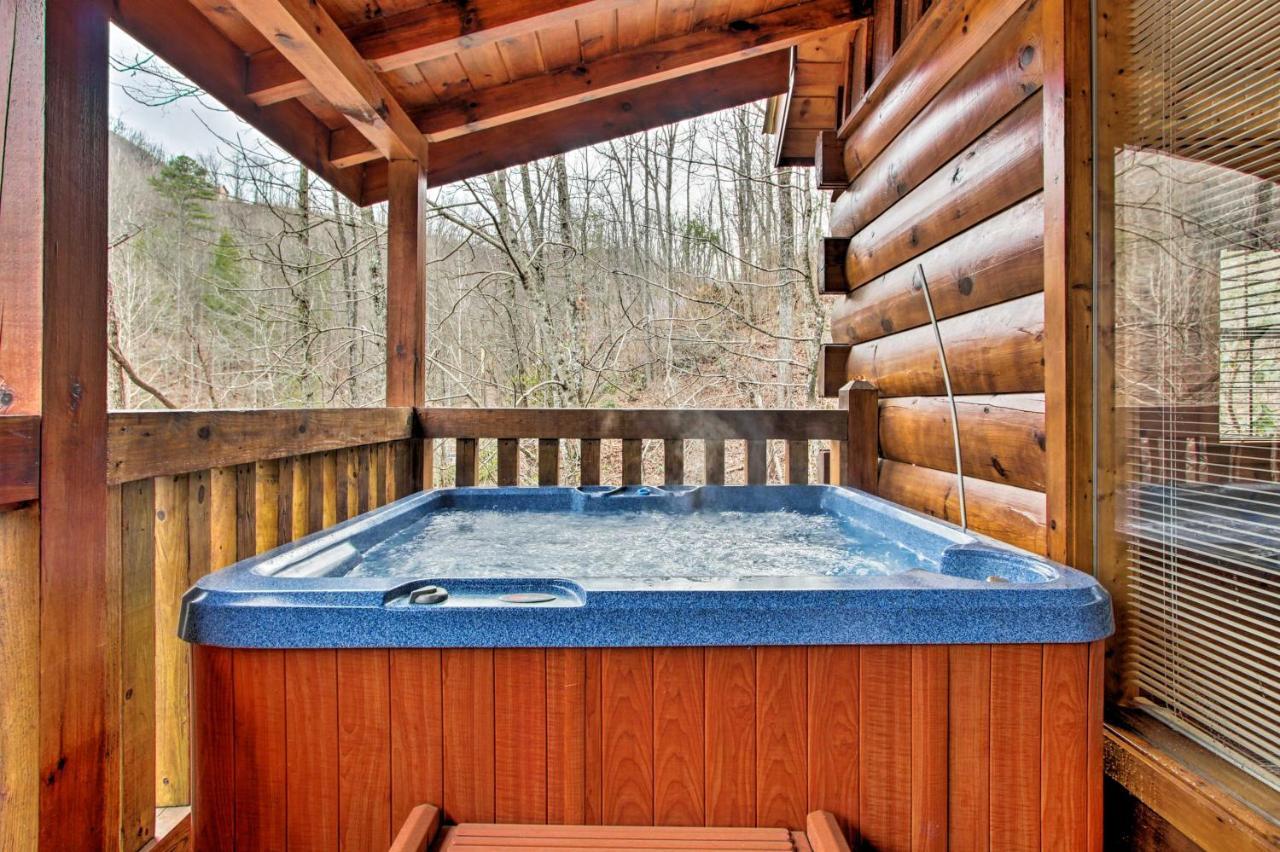 Gatlinburg Mountainside Escape With Deck And Hot Tub! 빌라 외부 사진