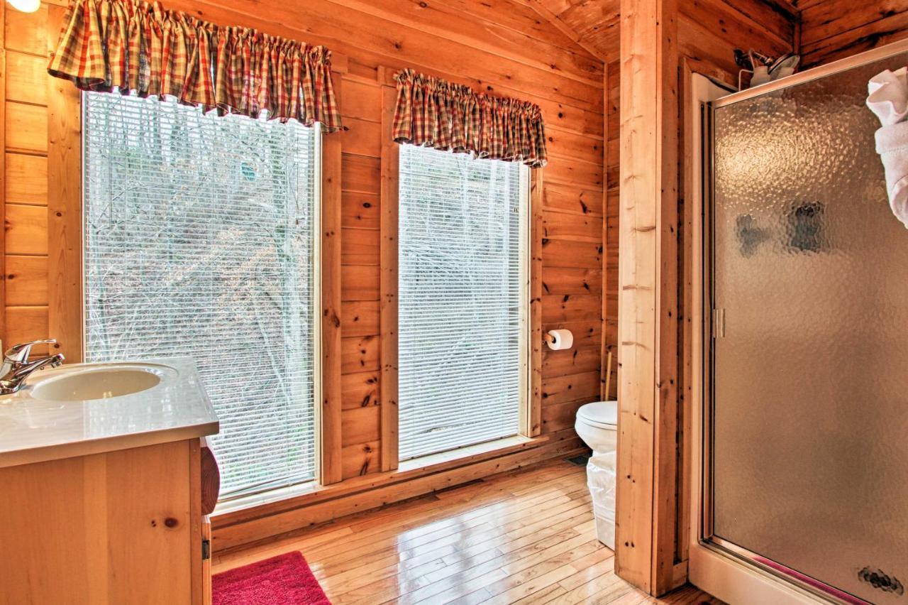 Gatlinburg Mountainside Escape With Deck And Hot Tub! 빌라 외부 사진